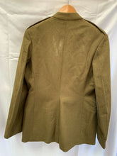 Charger l'image dans la galerie, Genuine British Army No.2 Dress Uniform Tunic Jacket - Size 182/104/88 - The Militaria Shop