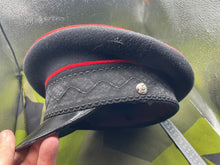 Charger l'image dans la galerie, Original British Army Royal Engineers Peaked Cap - 59cm - The Militaria Shop