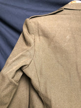 Lade das Bild in den Galerie-Viewer, Grade 1 Used British Army No.2 Dress Uniform Jacket - Size 176/92/76 - The Militaria Shop