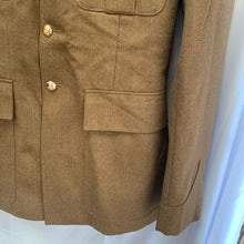 Charger l'image dans la galerie, Genuine British Army No.2 Dress Uniform Tunic Jacket - Size 194/104/88 - The Militaria Shop