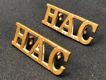 Load image into Gallery viewer, Original WW1 British Army Brass Shoulder Titles - Honourable Artillery Company - The Militaria Shop