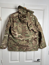 Charger l'image dans la galerie, Surplus British Army MTP Smock Combat Windproof -Size 160/96 - The Militaria Shop