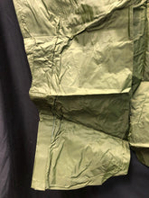 Charger l'image dans la galerie, British Royal Air Force Aircrew 22c Rainproof Trouers Ballyclare Mk2B - Size 4 - The Militaria Shop