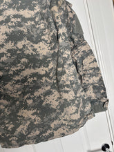Charger l'image dans la galerie, Surplus US Army ACU Combat Uniform Jacket-Medium-Regular - The Militaria Shop