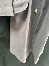 Charger l'image dans la galerie, Genuine British Army Surplus Household Guards Greatcoat Overcoat Size 182/92 - The Militaria Shop