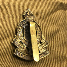 Load image into Gallery viewer, Original WW2 British Army Royal Army Ordnance Corps RAOC Cap Badge - The Militaria Shop