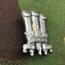 Lade das Bild in den Galerie-Viewer, Original WW1 British Army Collar Badge - 2nd King Edward's Own Gurkha Rifles - The Militaria Shop