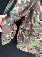 Lade das Bild in den Galerie-Viewer, Genuine British Army DPM Camouflaged Combat Field Jacket - Size 170/112 - The Militaria Shop