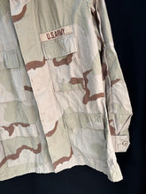 Lade das Bild in den Galerie-Viewer, Gulf War US Army DCU Camouflaged Combat Field Coat/Jacket - 44 inch Chest - The Militaria Shop
