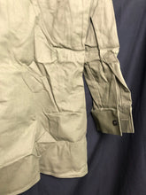 Charger l'image dans la galerie, Genuine British Army OD Green General Service Working Shirt - 40" Chest - The Militaria Shop