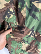 Load image into Gallery viewer, Genuine British Army Surplus DPM Camouflaged 1968 Pattern Smock - Size 36" Chest - The Militaria Shop