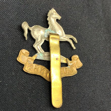 Charger l'image dans la galerie, Original British Army WW1 / WW2 The King's Liverpool Regiment Cap Badge - The Militaria Shop