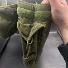 Lade das Bild in den Galerie-Viewer, Genuine British Army Surplus OD Green Gas Mask Bag Haversack - The Militaria Shop