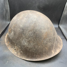 Charger l'image dans la galerie, Original British Army Mk4 Turtle Combat Helmet - The Militaria Shop