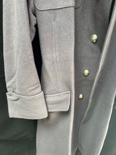 Charger l'image dans la galerie, Genuine British Army Surplus Household Guards Greatcoat Overcoat Size 182/92 - The Militaria Shop