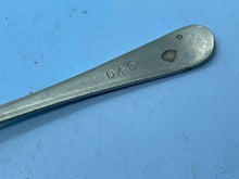 Lade das Bild in den Galerie-Viewer, Original WW1 / WW2 Australian Army Marked Mess Fork - The Militaria Shop