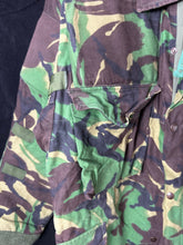 Load image into Gallery viewer, Original British Army Sniper Smock Camouflaged Woodland DPM - Size 160/88 - The Militaria Shop
