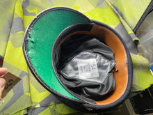 Lade das Bild in den Galerie-Viewer, Original British Army Woman's Army Veterinary Corps Cap - Size 54cm - The Militaria Shop