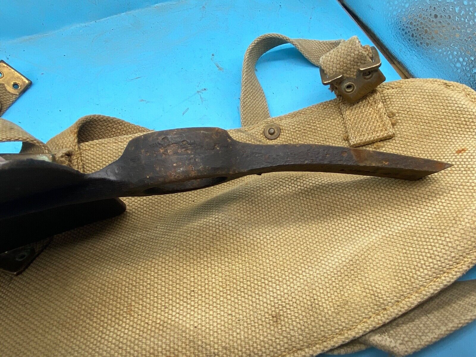 Original WW2 British Army Canvas Handle, Carrier & 1944 Dated Helve with Strap - The Militaria Shop
