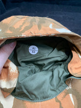Load image into Gallery viewer, Genuine Omani Oman Desert Camouflage Peaked Cap & Ear Flaps - Size 6 3/8 / 53cm - The Militaria Shop