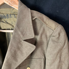 Lade das Bild in den Galerie-Viewer, Original WW2 US Army Class A Dress Jacket 1942 - Private Ryan Prop - 38" Short - The Militaria Shop
