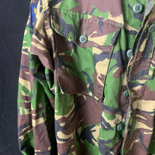 Load image into Gallery viewer, Genuine British Army DPM Camo Lightweight Combat Jacket - 170/112 - The Militaria Shop