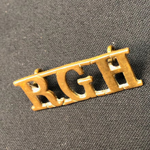 Load image into Gallery viewer, Original WW1 British Army Brass Shoulder Title - Royal Gloucestershire Hussars - The Militaria Shop