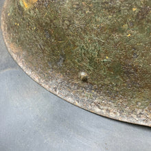 Charger l'image dans la galerie, Original British Army Mk4 Turtle Combat Helmet - The Militaria Shop