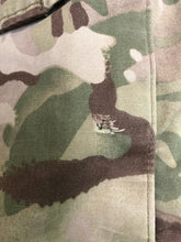 Charger l'image dans la galerie, British Army MTP Camouflaged Windproof Combat Jacket Smock - Size 180/104 - The Militaria Shop