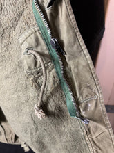 Lade das Bild in den Galerie-Viewer, Genuine British Army Issue 1950s Middle Parka Coat Size 4 - 44" Chest - RARE - The Militaria Shop