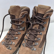 Load image into Gallery viewer, British Army Surplus Brown Leather Combat Boots - Iturri - Size UK 7 M - The Militaria Shop