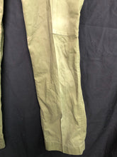 Lade das Bild in den Galerie-Viewer, Genuine British Army OD Green Lightweight Combat Trousers - Size 80/80/96 - The Militaria Shop