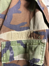Load image into Gallery viewer, US Army Jacket Mens Woodland Camo Combat Military USA BDU Overshirt - 44" Chest - The Militaria Shop