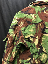 Charger l'image dans la galerie, Genuine British Army Surplus DPM Camouflaged Combat Smock - Size 180/96 - The Militaria Shop