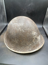 Lade das Bild in den Galerie-Viewer, Original WW2 British/Canadian Army Mk3 Turtle Combat Helmet - The Militaria Shop