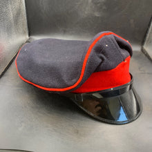 Lade das Bild in den Galerie-Viewer, British Army Women's Royal Peaked Cap - Size 57 - The Militaria Shop