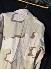 Charger l'image dans la galerie, Gulf War US Army DCU Camouflaged Combat Field Coat/Jacket - Large/X-Long - The Militaria Shop