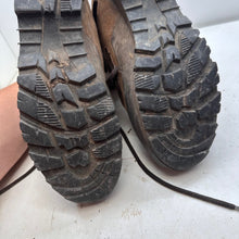 Load image into Gallery viewer, British Army Surplus Brown Leather Combat Boots - Iturri - Size UK 7 M - The Militaria Shop