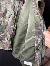 Lade das Bild in den Galerie-Viewer, Genuine Republic of Korea Navy Digital Camouflage Jacket Uniform - 46" Chest - The Militaria Shop