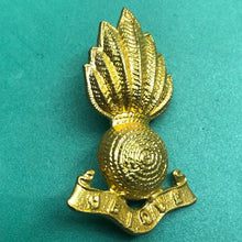 Load image into Gallery viewer, Genuine British Army Cap Badge - Royal Artillery - The Militaria Shop