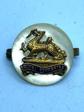 Load image into Gallery viewer, Original WW1 / WW2 British Army Royal Berkshire Regiment Sweetheart Brooch - The Militaria Shop