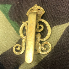 Load image into Gallery viewer, Original WW1 British Army Norfolk Yeomanry George V Cap Badge - The Militaria Shop