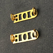 Load image into Gallery viewer, Original WW1/WW2 British Army Queen's Own Hussars Q.O.H Shoulder Title Set - The Militaria Shop