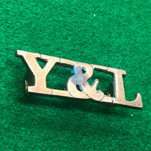 Load image into Gallery viewer, Original WW2 British Army Brass Shoulder Title - South Wales Borderers - The Militaria Shop