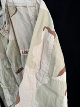 Load image into Gallery viewer, Gulf War US Army DCU Camouflaged Combat Field Coat/Jacket - Small/Regular - The Militaria Shop
