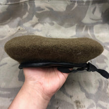 Lade das Bild in den Galerie-Viewer, Genuine British Army Forces Beret - Guards Division - Size 55 - The Militaria Shop