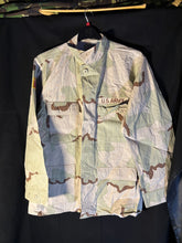 Load image into Gallery viewer, Gulf War US Army DCU Camouflaged Combat Field Coat/Jacket - Medium/Long - The Militaria Shop