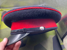 Lade das Bild in den Galerie-Viewer, Original British Army REME Peaked Cap - 58cm - The Militaria Shop