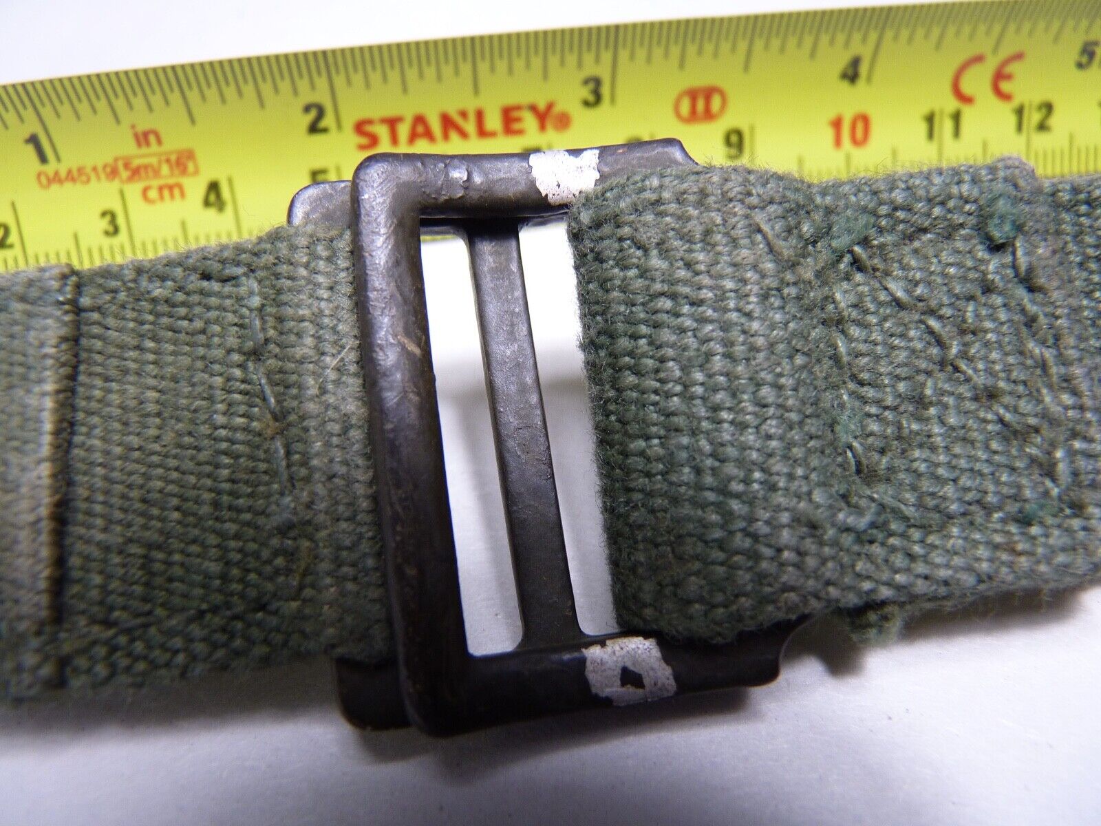Original WW2 British Army 44 Pattern Shoulder / Extended Equipment Strap - 1945 - The Militaria Shop