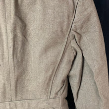 Lade das Bild in den Galerie-Viewer, Original WW2 US Army Class A Dress Jacket 1942 - Private Ryan Prop - 38" Short - The Militaria Shop